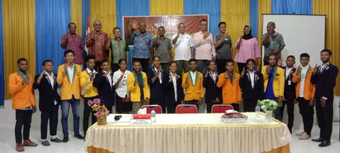 Foto bersama Narasumber dan Peserta