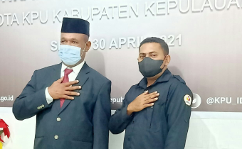 KPU LAKSANAKAN PAW ANGGOTA, SLAMET RIYADI HAWAR, SH. DILANTIK ANGGOTA KPU YAPEN.